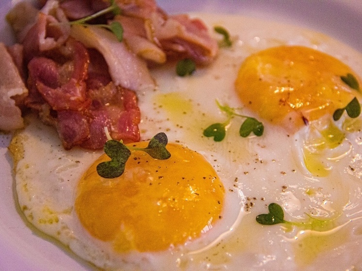 Диетолог Дианова: яичница с сосисками худший завтрак туляков