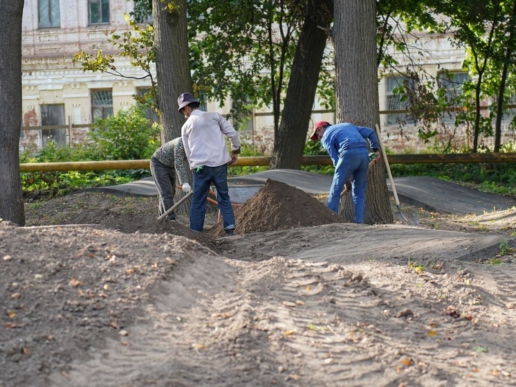 В Туле на стройке полицейские устроили облаву на нелегалов