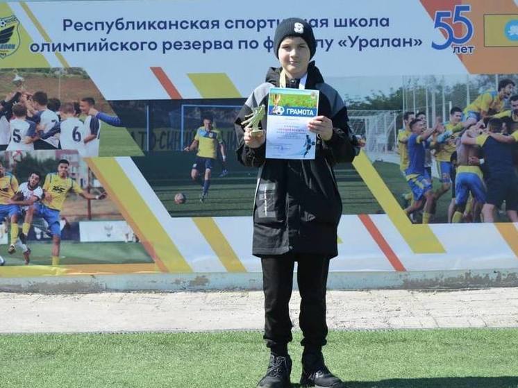 В Калмыкии провели футбольный турнир «Гимн тюльпану»
