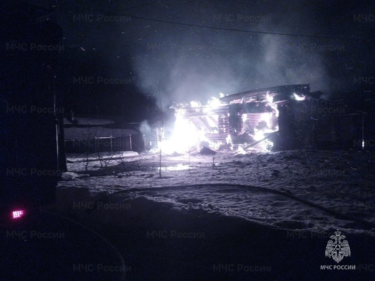 В Костромской области больше трех часов ликвидировали возгорание частного дома