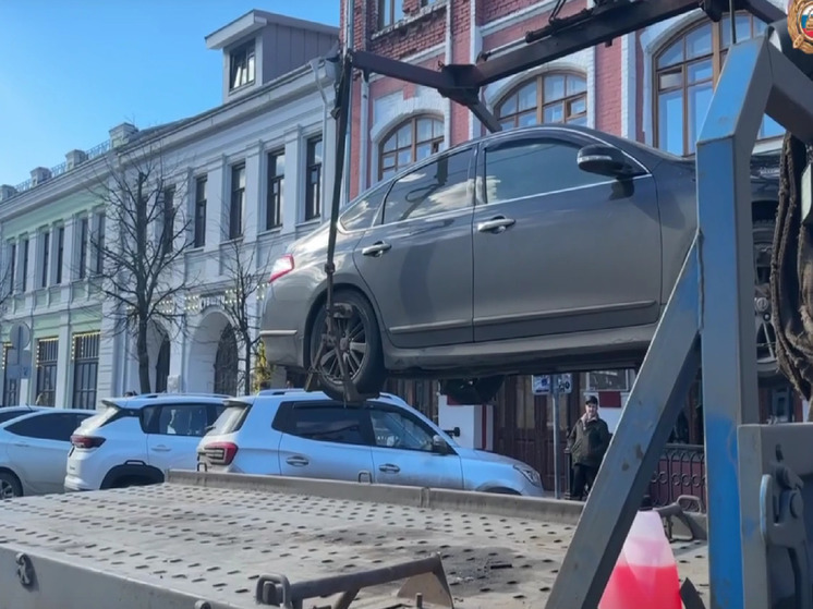 В Ярославле эвакуаторы снова забирали неправильно припаркованные машины