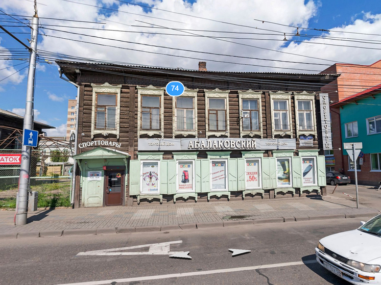 Красноярский торговый дом «Абалаковский» реконструируют из-за аварийного состояния