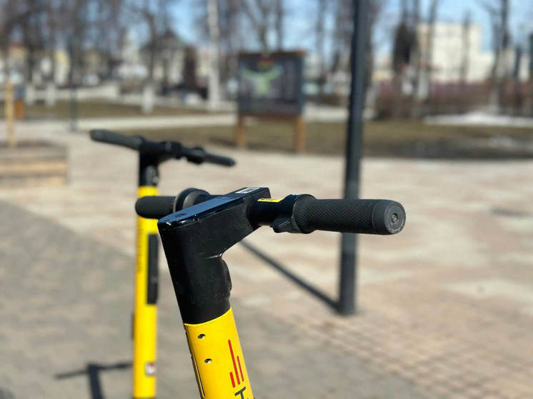 В центре Тулы 13-летний подросток на электросамокате сбил ребёнка