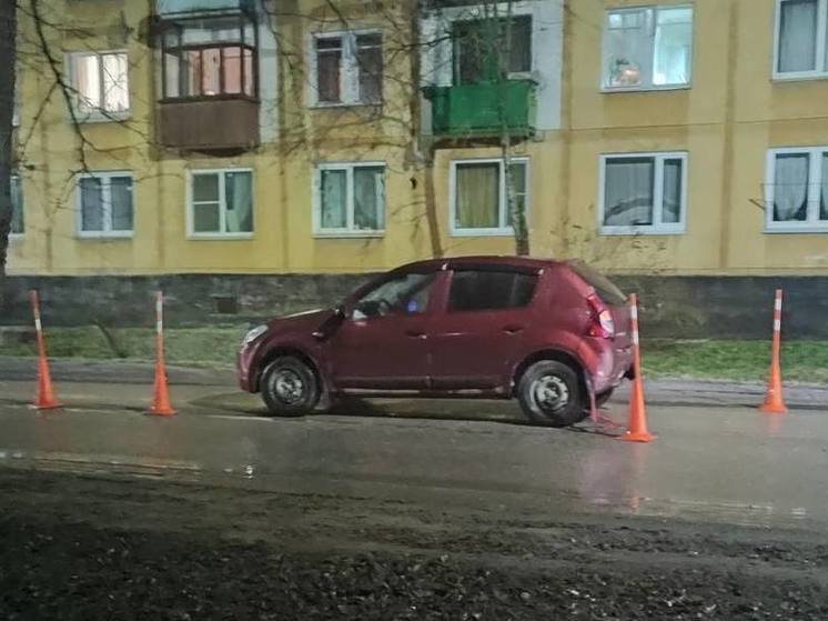 Сразу два человека попали под машину в Великом Новгороде