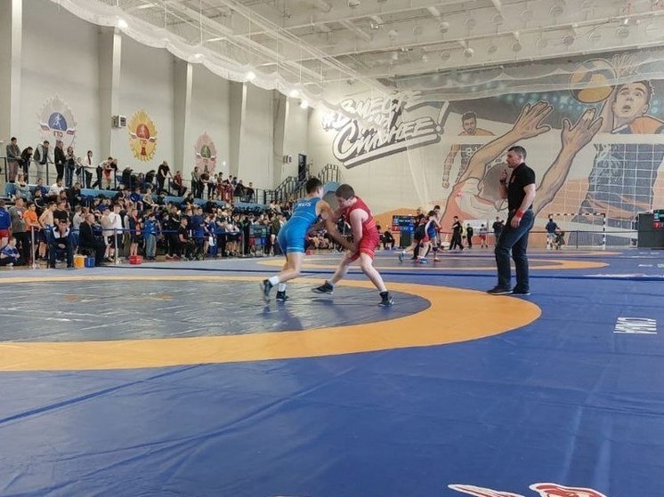 Всероссийские соревнования по греко-римской борьбе стартовали  в Кемерове