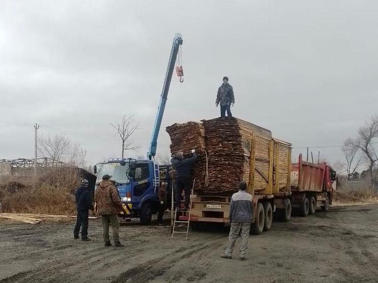 Пострадавшие от пожаров получат пиломатериалы в Приморье