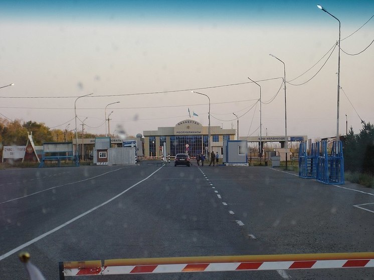 Из-за паводка закрылся пункт пропуска на российско-казахстанской границе в Челябинской области