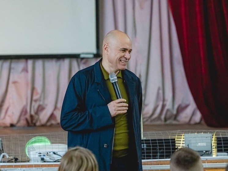 Игорь Артамонов встретился с детьми из Белгородской области