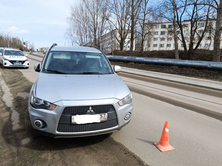 В Орле девушка на иномарке сбила женщину с ребенком на тротуаре
