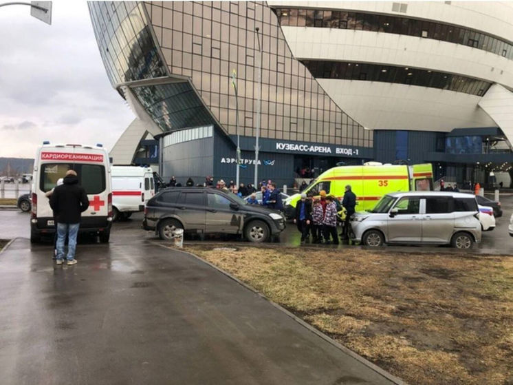 В Кемерове школьница попала под колеса автомобиля