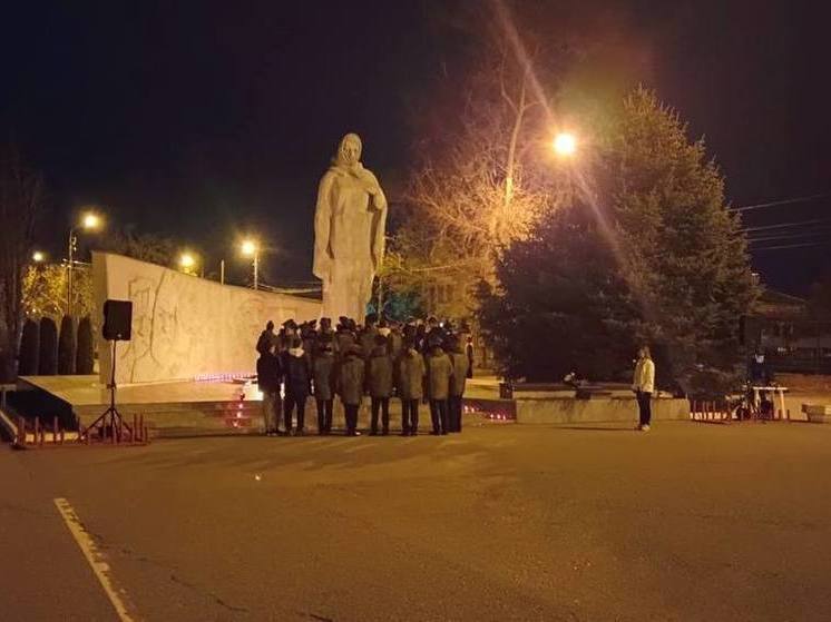 В Буденновске почтили память погибших в теракте в «Крокусе»
