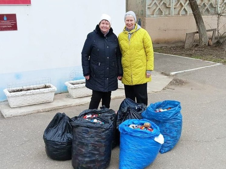 Астраханские пенсионеры продолжают добрые проекты