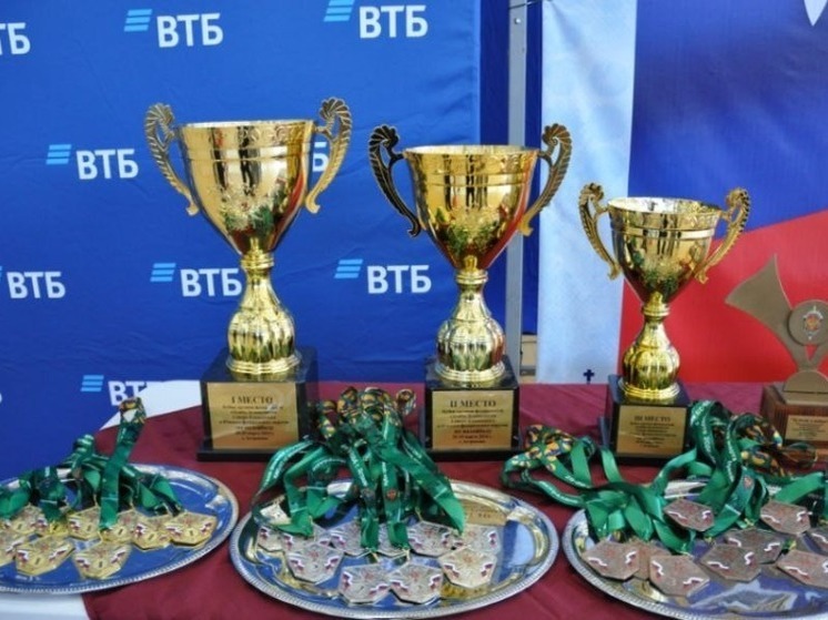 Сборная команда Астрахани и Калмыкии победила  в соревнованиях по волейболу