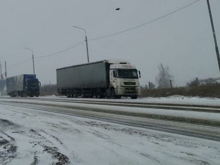 В Красноярском крае ввели ограничения движения на ряде участков дорог