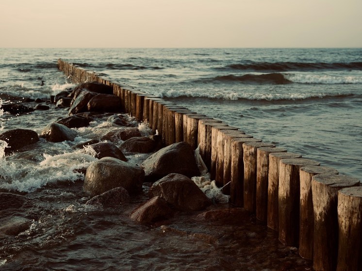 Частицы песка и пыли из Сахары принесло на побережье Янтарного
