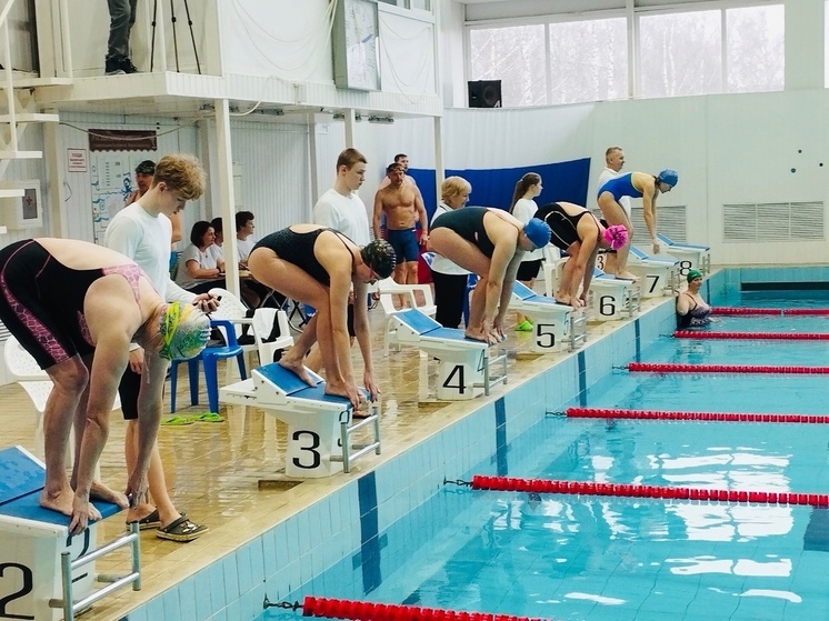 В Бокситогорском районе прошли соревнования по плаванию «Весенние старты»