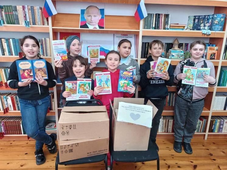 Библиотеки Мелитопольского округа пополнили свой фонд книгами из Севастополя