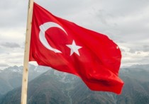 Политолог, эксперт по российско-турецким отношениям Хакан Аксай прокомментировал результаты завершившихся в Турции муниципальных выборов