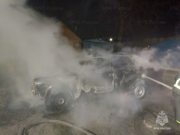 Ночью в Фокинском районе Брянска сгорела машина
