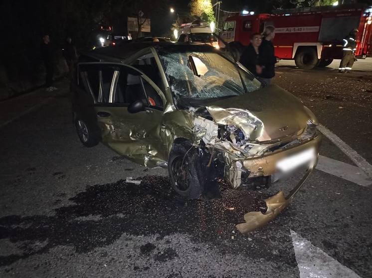 Два водителя и пассажир оказались в больнице в результате ДТП в Сочи