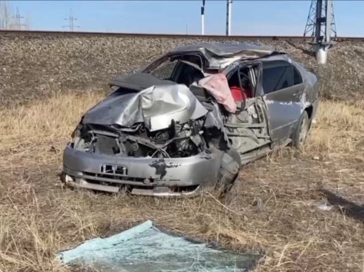 Водитель Toyota погиб в ДТП с электровозом в Забайкалье
