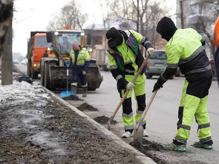 Уборка улиц Вологды проходит по новым стандартам