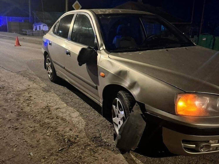 В Кущёвском районе под колёсами иномарки пострадала 16-летняя девушка