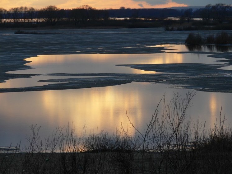 В Ленобласти взорвут лед в устьях рек Паша и Свирь 1 апреля