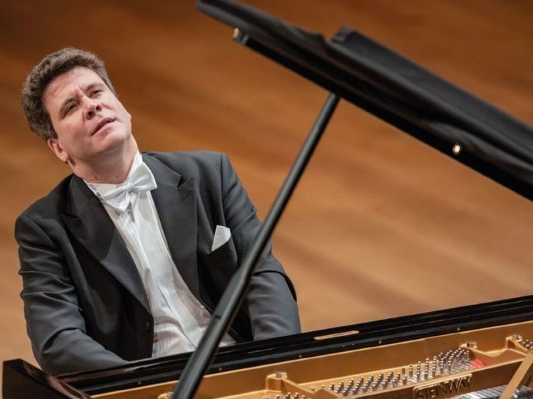 Известный пианист, уроженец Иркутска Денис Мацуев планирует гастроли в Китае в мае