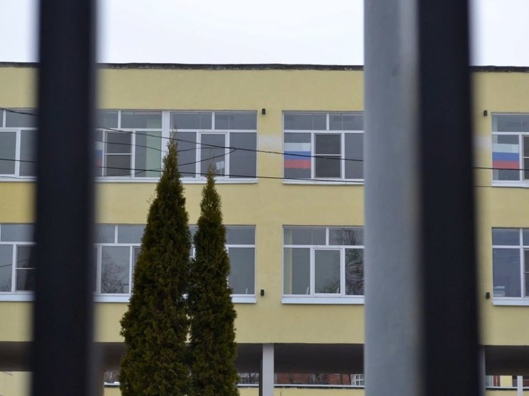 Путин поручил убрать лишние контрольные в тульских школах