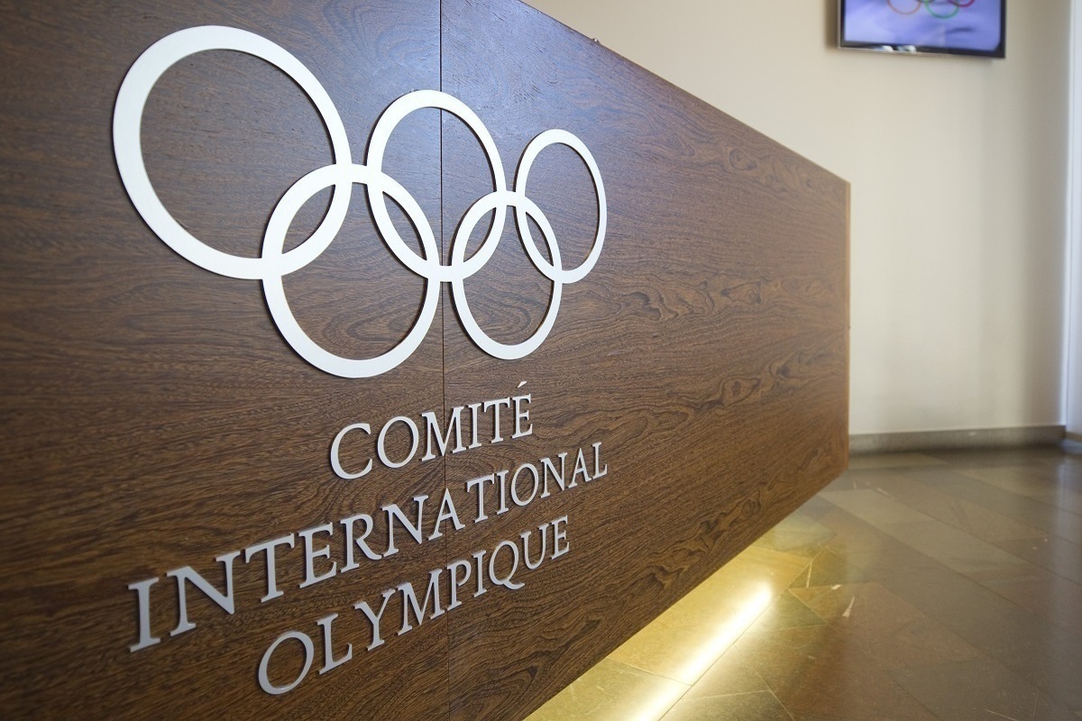 МОК пообещал российским спортсменам жилье на Олимпиаде в Париже