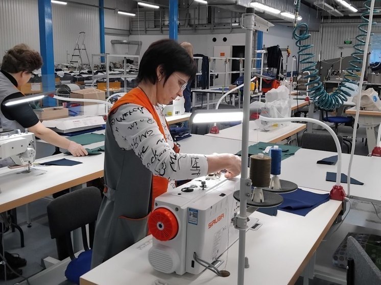 Коллектив швейной фабрики в Костомукше пополнился новыми сотрудниками
