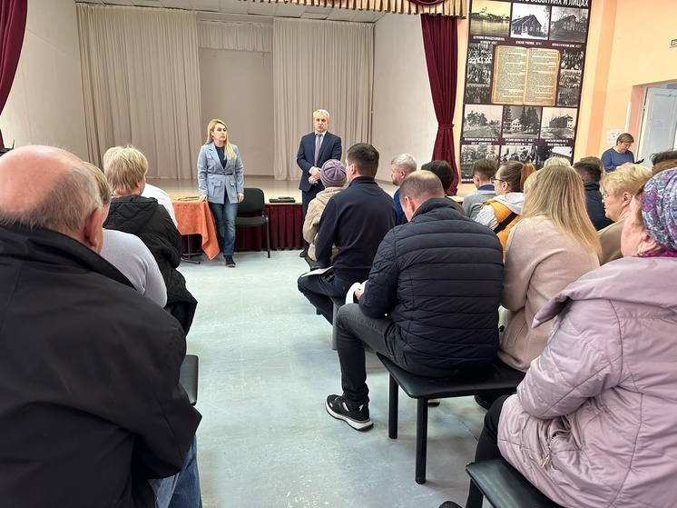 Жители Соломенного не получили на встрече с мэром ответов на важные вопросы