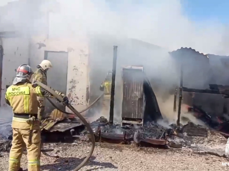 Пожар в частном доме в Кизляре, Дагестан, приводит к травмам