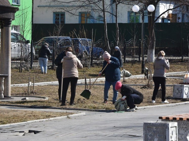 Мэр Углегорска призвал жителей района присоединиться к месячнику чистоты