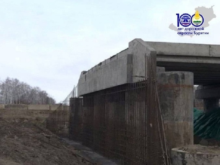 В Бурятии ремонтируют мост по дороге на Байкал