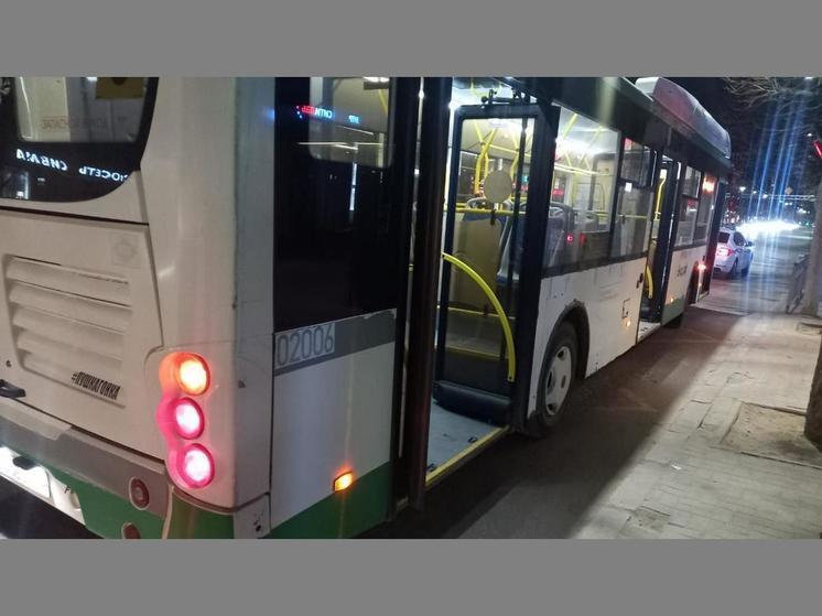 В Воронеже пассажир автобуса упал в маршрутке № 5 и попал в больницу