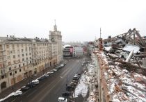 Харьков уже перестал существовать как экономический и промышленный центр, но полностью утратив контроль над городом, Украина станет намного слабее