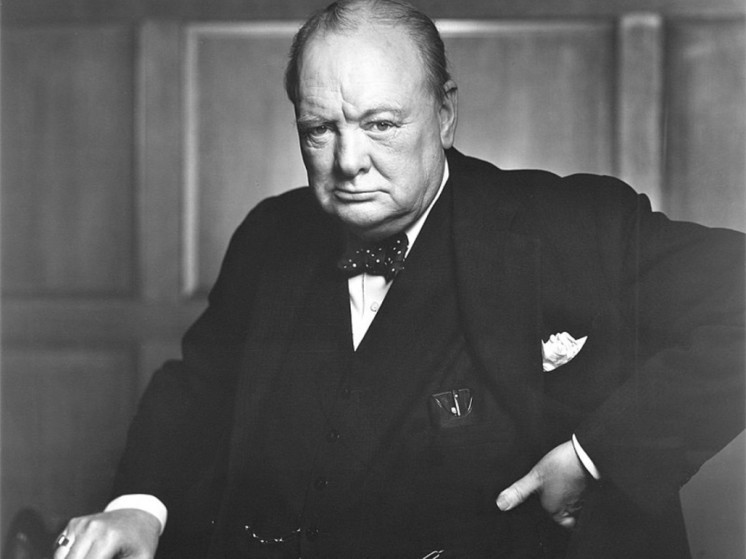Мужчина признался в похищении золотого унитаза "Америка" из дворца Черчилля