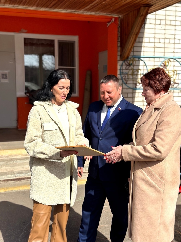 Татьяна Гриневич посетила детский сад в селе Большое Мокрое Кстовского района