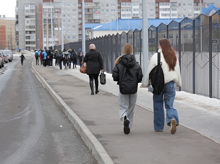 В Архангельске и Северодвинске отремонтируют километры дорог к образовательным учреждениям