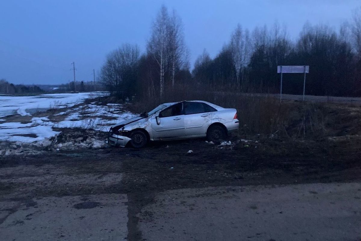 Костромской водитель попал в больницу после поворота «оверкиль»