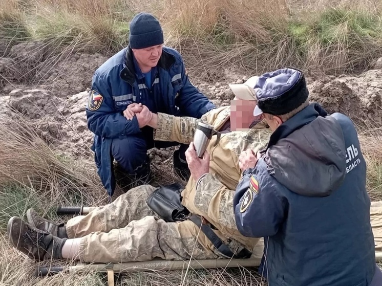 В Ростовской области рыбак провалился в яму и просидел там всю ночь