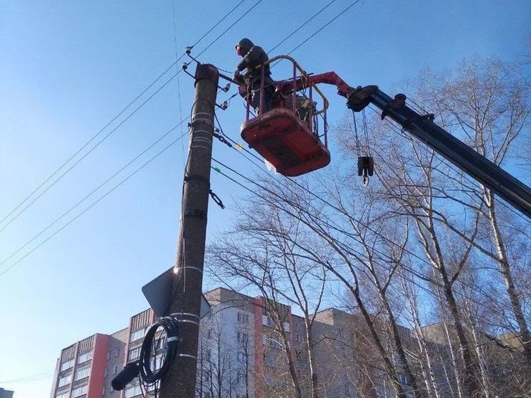 На улицах Кирова смонтировали около 3 тысяч новых светильников