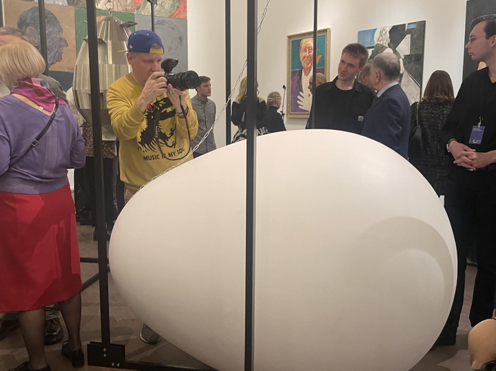 В Музее современного искусства открылась выставка к 70-летию Николая Шумакова3