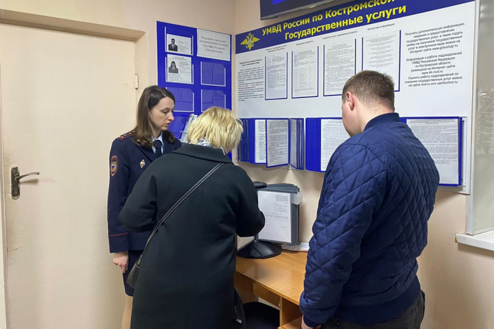 В Волгореченске общественники побывали в отделе по вопросам миграции