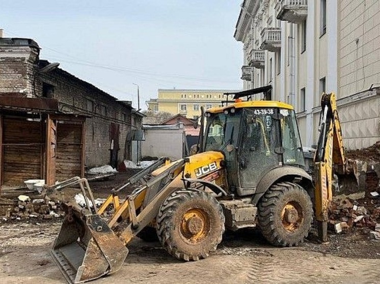 В Кирове ремонтируют здание склада декораций Кировского драмтеатра