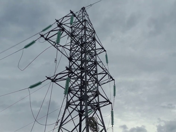 Костромские энергетики после ночной стихии восстанавливают электроснабжение