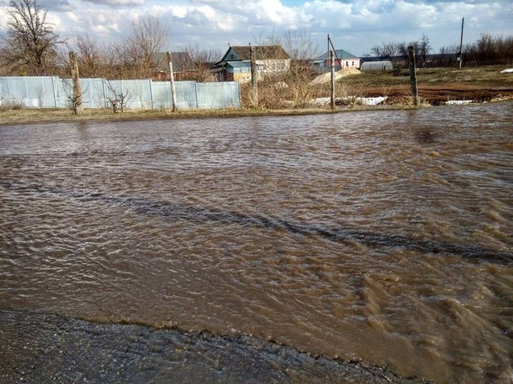 В селе Троица Спасского района из-за половодья впервые затопило дороги