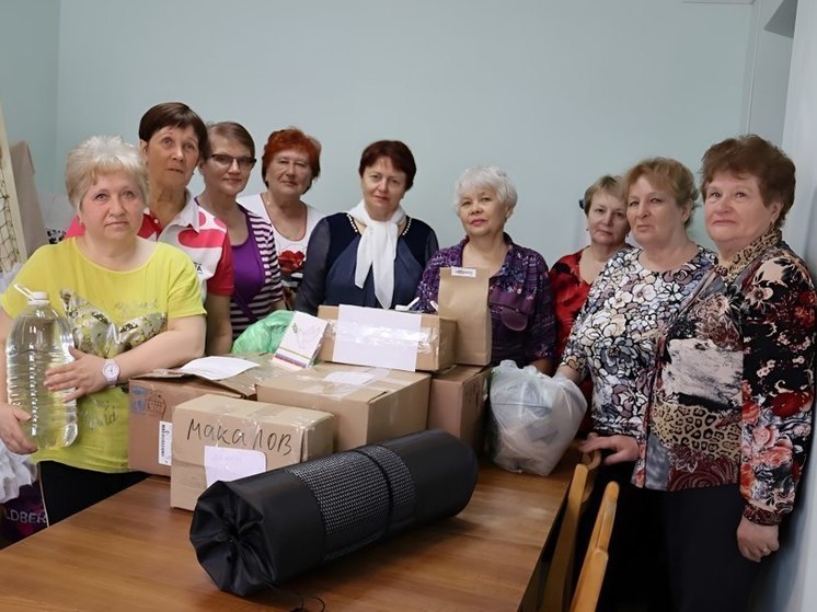 «Серебряные» волонтеры из Алатыря отправили бойцам партию гуманитарного груза